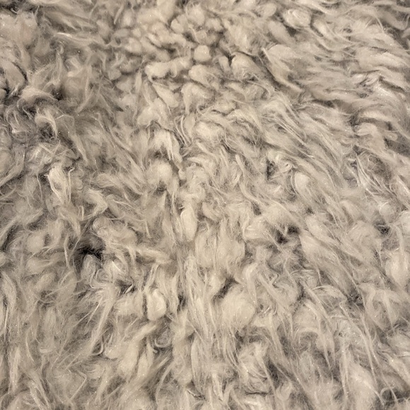 Paper Crane Fuzzy Open Front Vest Size Small in Like New Condition - Picture 2 of 7